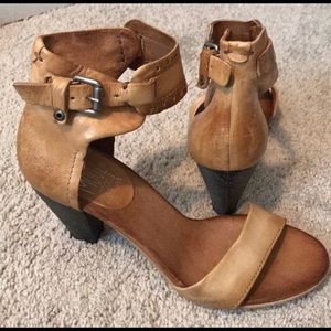 Miz Mooz Leather Sandal Heels Size 9